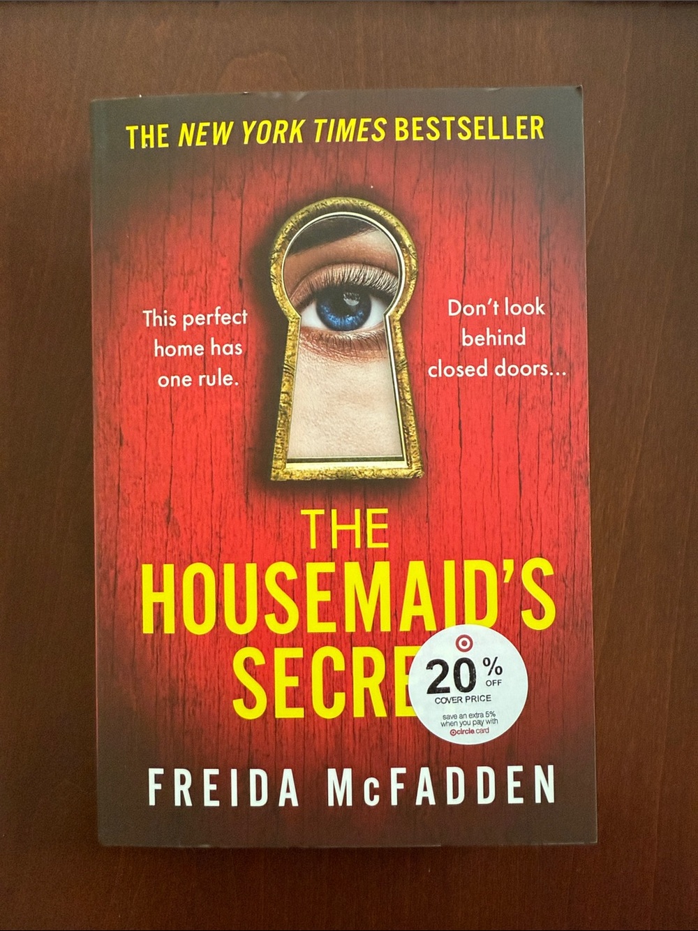 The Housemaid's Secret by Freida McFadden - Red & Yellow Paperback